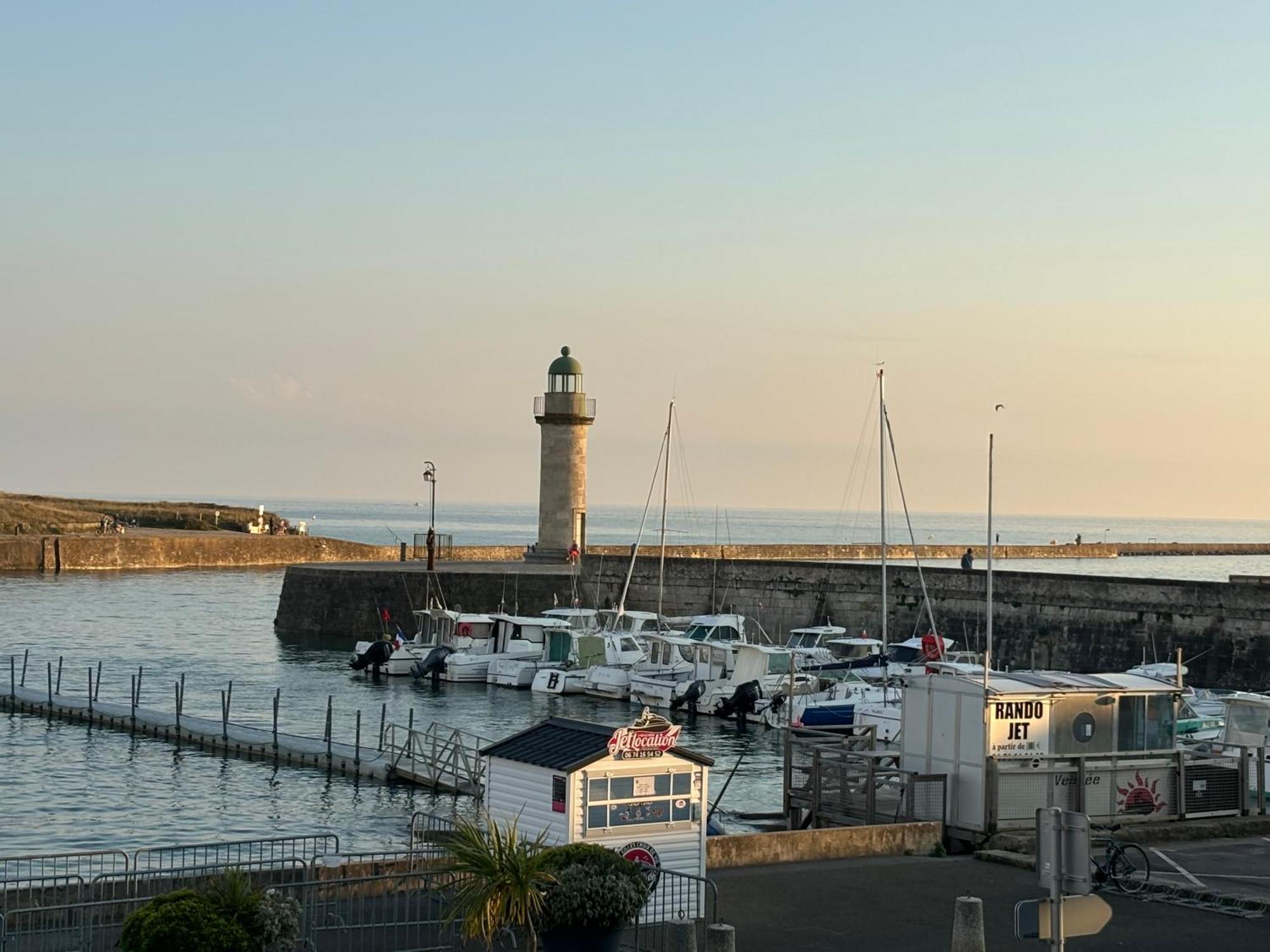 Vue Panoramique Port Et Ocean Lägenhet Saint-Gilles-Croix-de-Vie Exteriör bild
